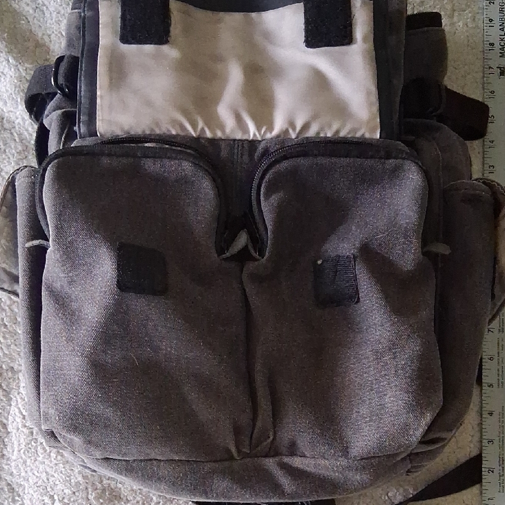 Stylish Gray Canvas Camera  Backpack - Picture 6 of 11
